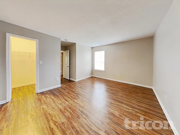 7335 Mosaic Dr — Photo 8
