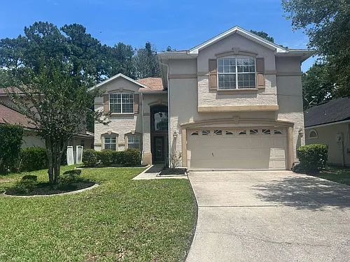 572 Redberry Ln Photo 1