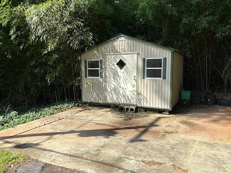 207 Holly Ave — Photo 33
