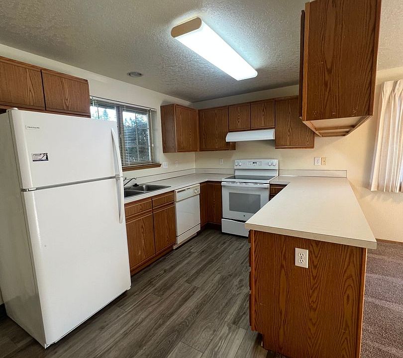 1st image of 1300 NE 181st Ave #120