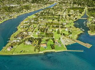 2 Convent Ln, Center Moriches, NY 11934