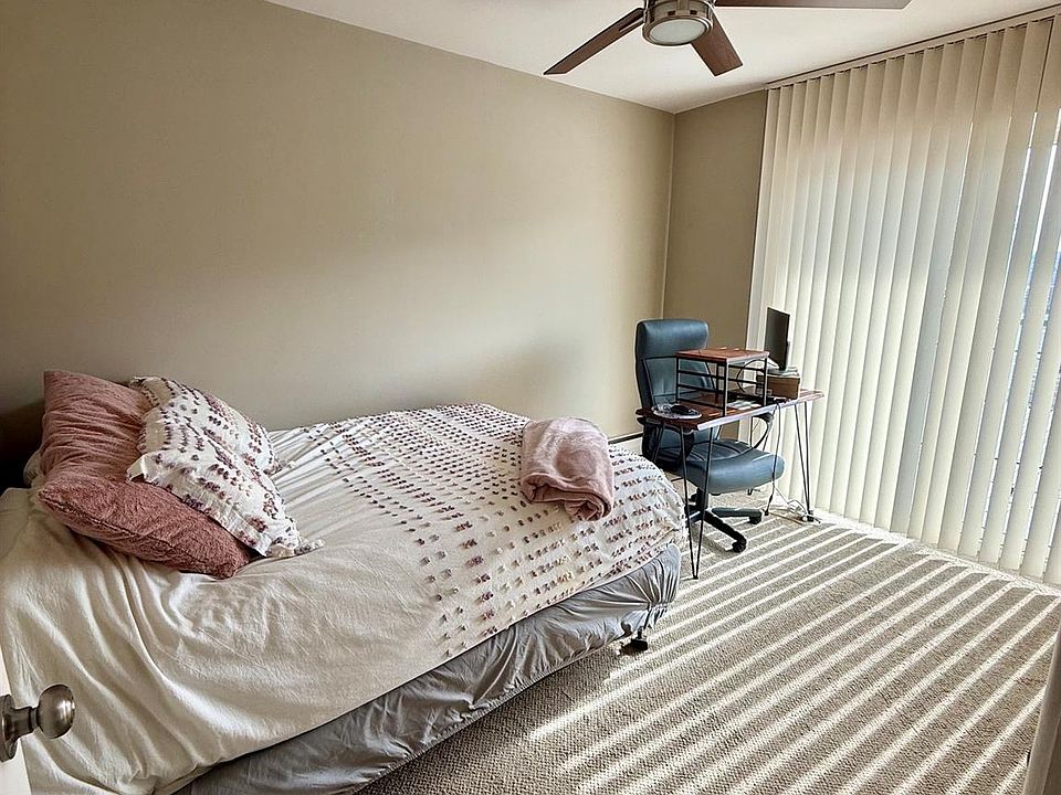 2820 Woodslee Dr Apt 301, photo 24