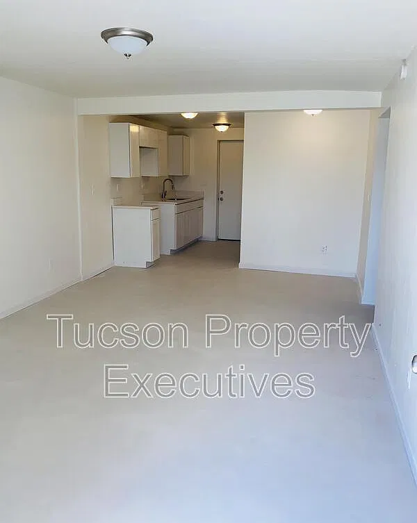 2 bed, 1.0 bath, 1000 sqft, $1,200 — Photo 4