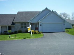 808B Woodfield Ct, Youngstown, OH