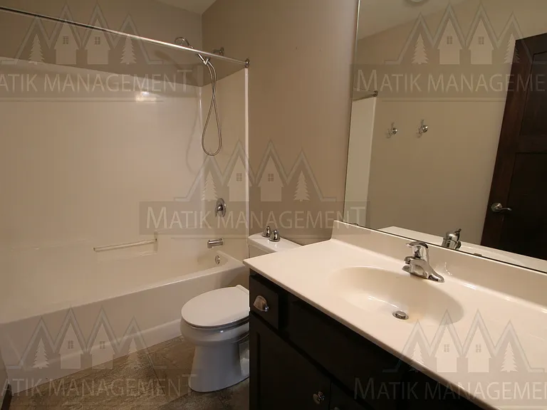 2581 Hawk Ridge Ct SE — Photo 25