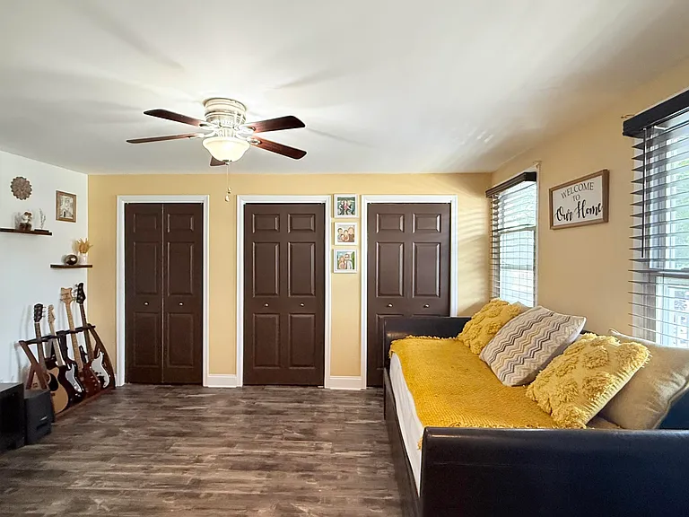 503 Dock St — Photo 10