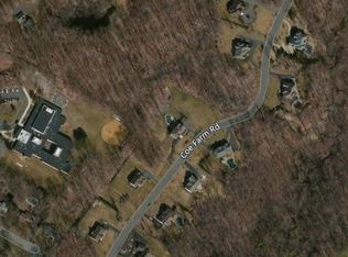 18 Coe Farm Rd, Montebello, NY 10901