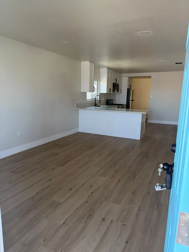 515 Q Ave - 515 — Photo 4