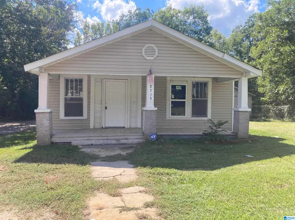 2716 Circle Dr, Bessemer, AL 35023