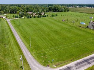 17614 Vfw Rd, Staunton, IL 62088