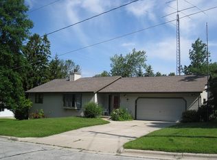 424 W Pine St, Sturgeon Bay, WI 54235