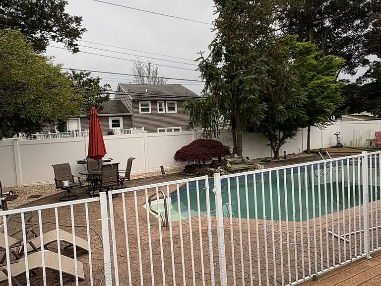 10 Cranberry Ln — Photo 15