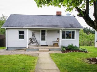 60 Chestnut St, Ellsworth Boro, PA 15331