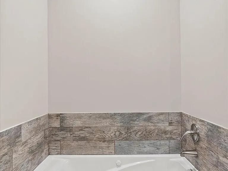 3145 Baybriar Rd — Photo 49