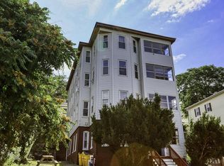 16 Groton Pl, Worcester, MA 01604