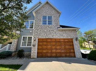 2 French Quarter Dr, Morgantown, WV 26505