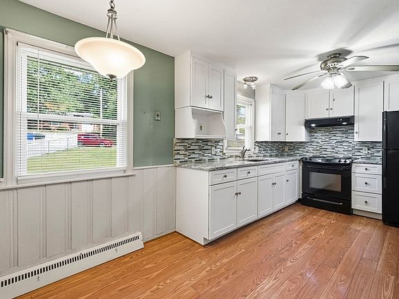4th image of 50 Talbot Rd