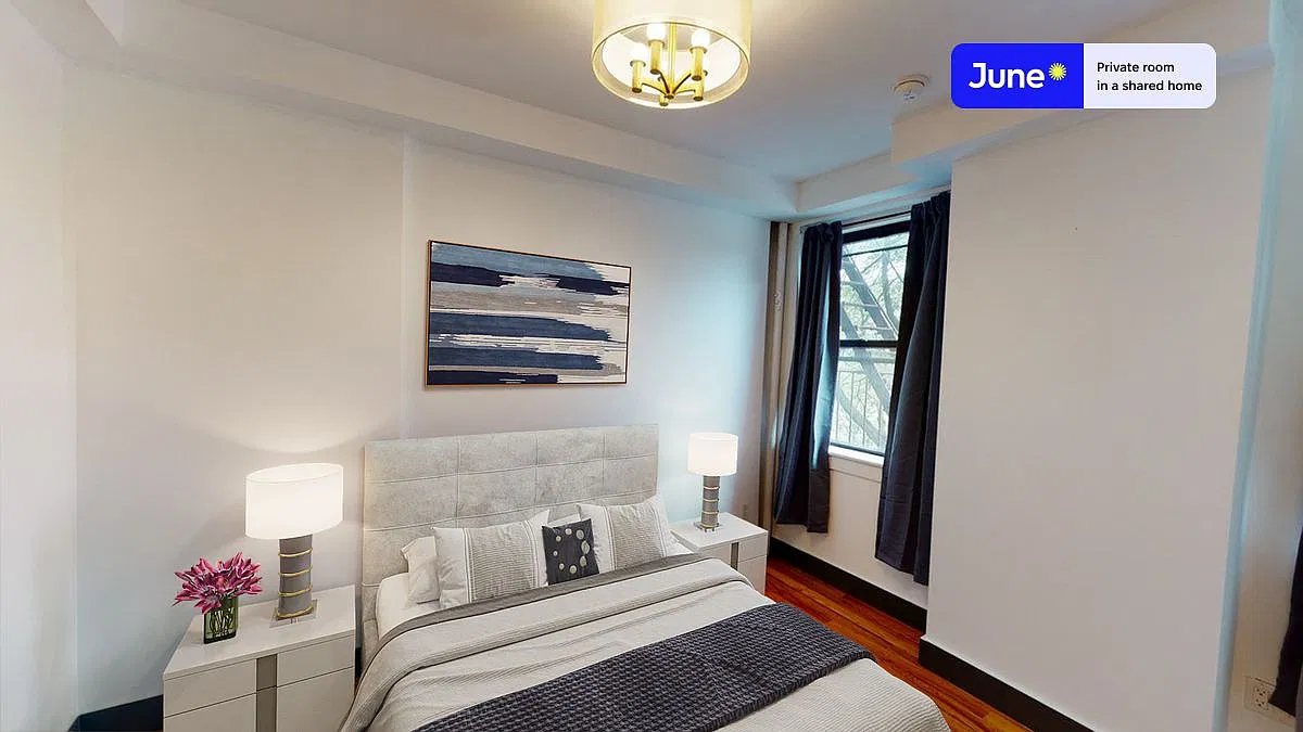 Queen bedroom in 5 bed/2 bath home in Prospect Lefferts Gardens #485 C — Photo 1