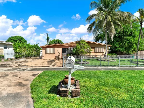 12471 SW 190th Ter, Miami, FL 33177