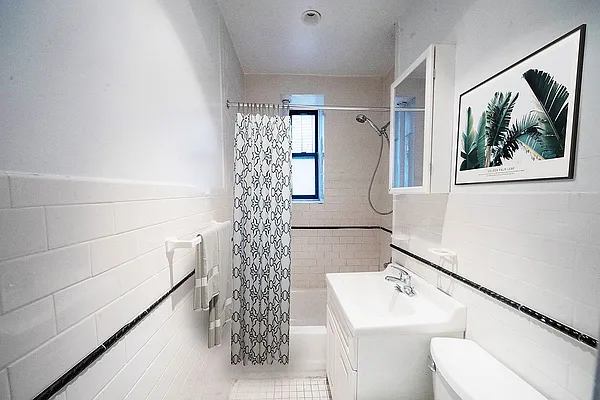 Rented by Platinum Properties | media 8