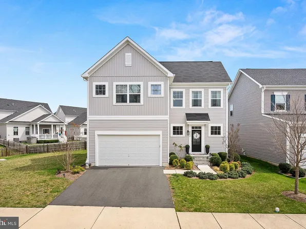 852 Pencoast Dr, Purcellville, VA 20132