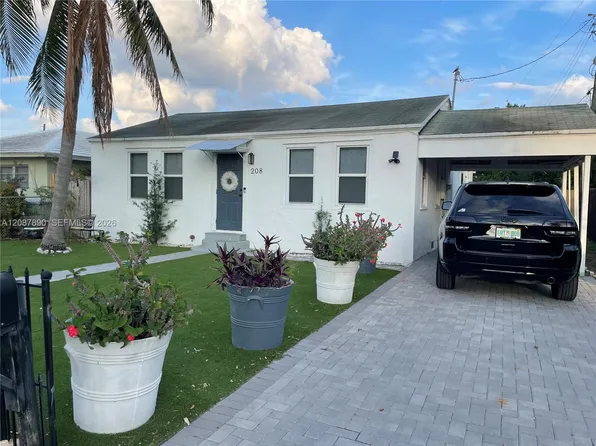 208 NE 22nd Ave, Pompano Beach, FL 33062