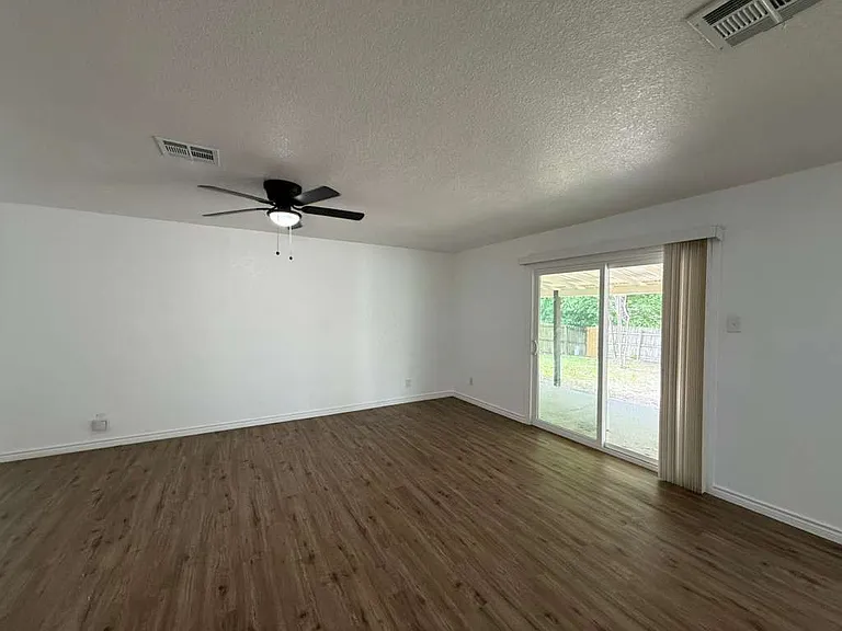 5214 Charolais Dr — Photo 5