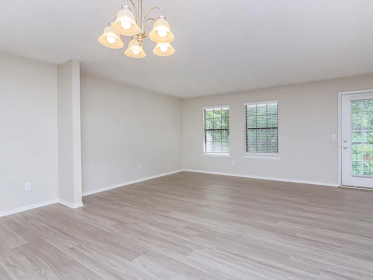 Ashley Oaks Apartments — Photo 47