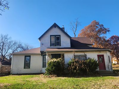 102 W Montgomery St, Knoxville, IA, 50138