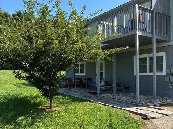 317 Burnett Station Rd, Seymour, TN 37865