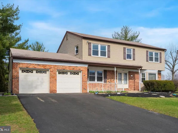 1028 Buggy Whip Dr, Warrington, PA 18976
