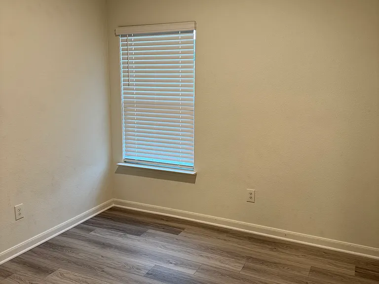 3010 McCoy Rd — Photo 10