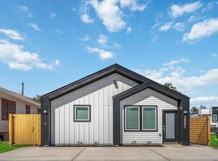 7809 Queen St #B, Houston, TX 77028