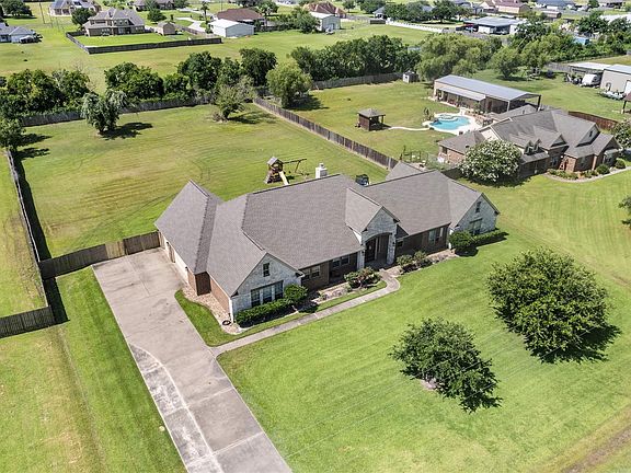 2nd image of 4502 Landon Ln