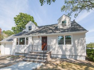 1473 Roth Rd, Seaford, NY 11783
