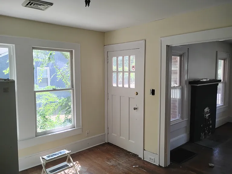 Highland Ave — Photo 6