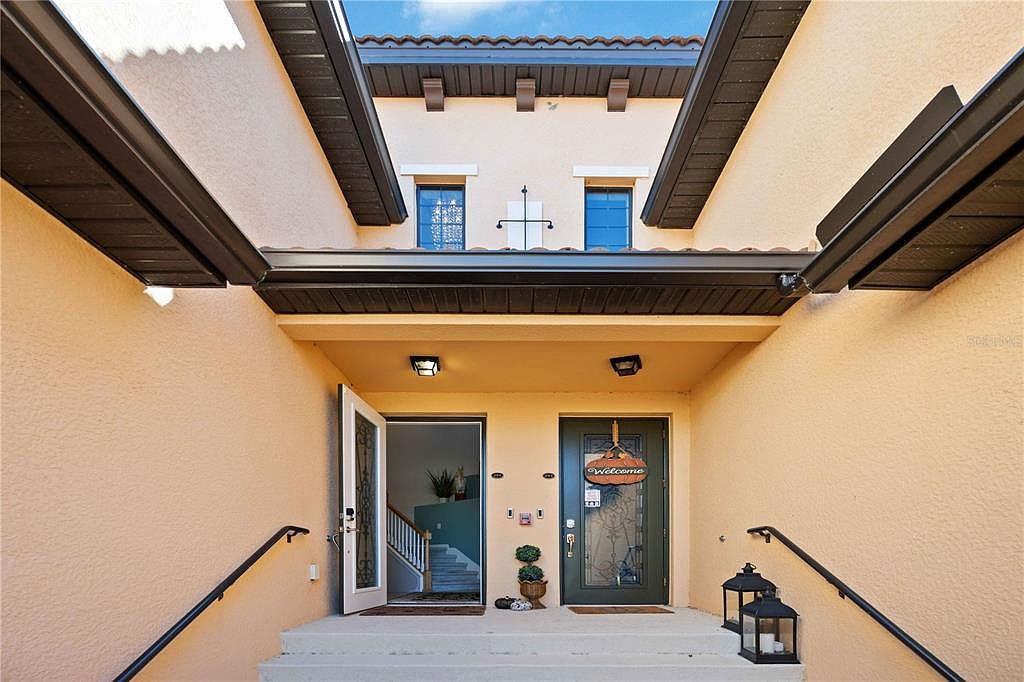 10817 Tarflower Dr UNIT 201