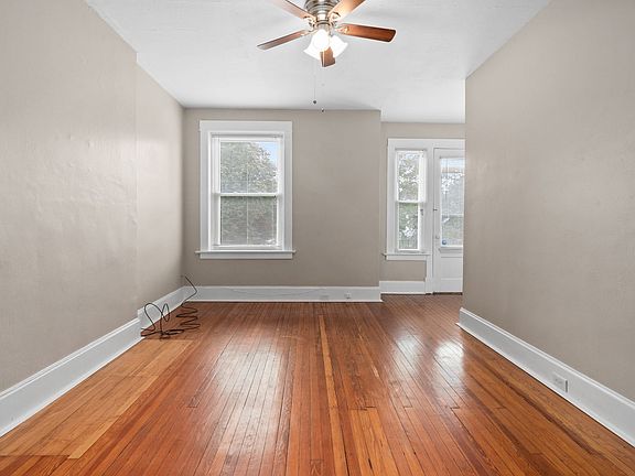 5th image of 2354-56 Lawrence St #639