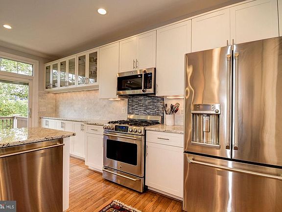 2nd image of 4625 Kirkland Pl