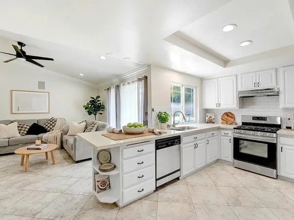 7155 Royer Ave, West Hills, CA 91307