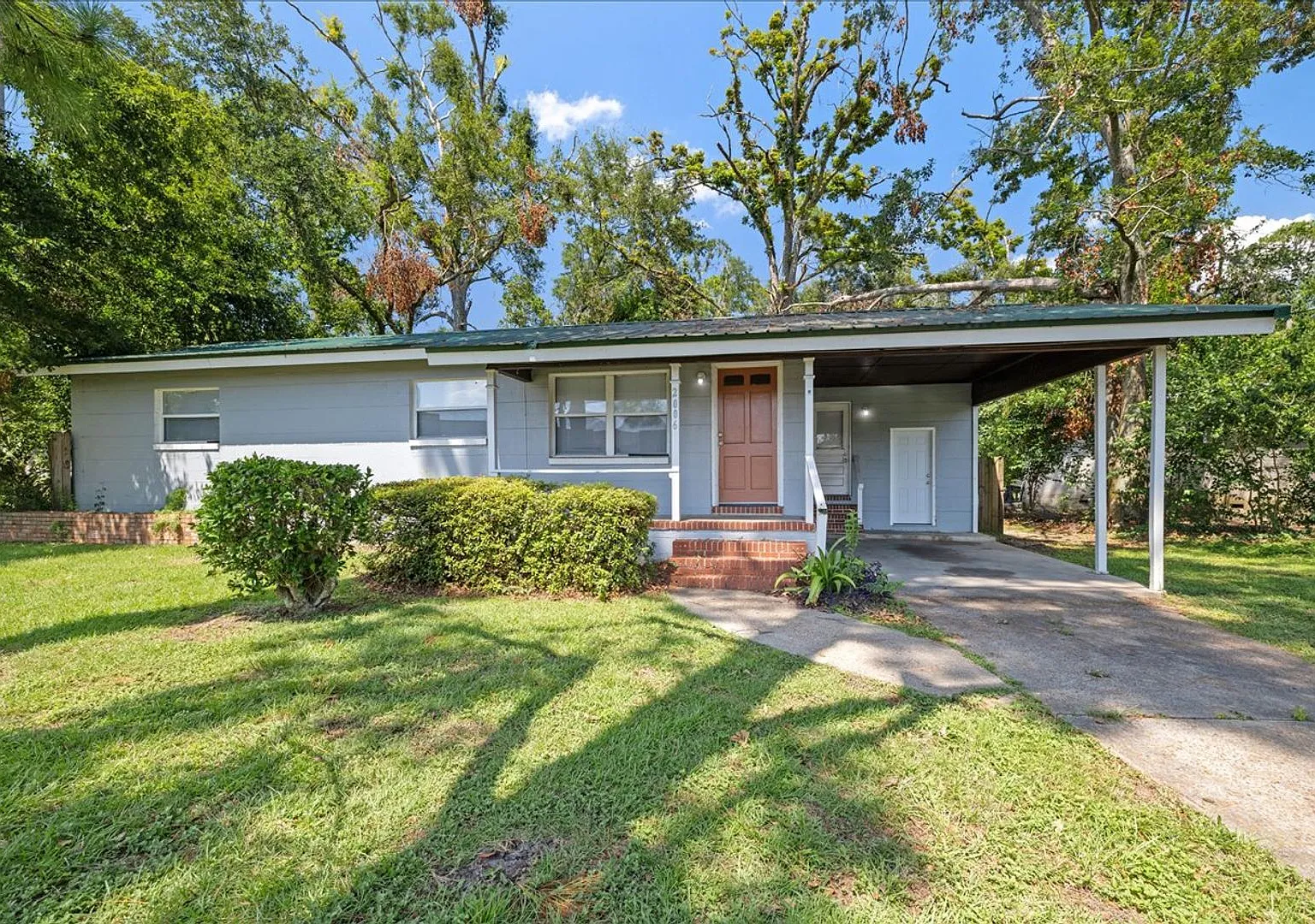Gorgeous 3 Bedroom near FSU for Fall 2027! — Photo 1