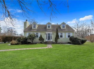 34 Christopher St, South Kingstown, RI 02879