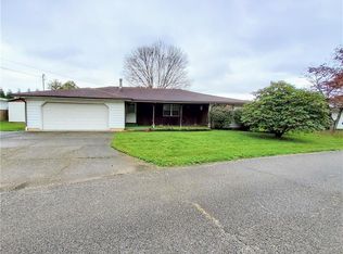 472 Staffhouse Rd, Point Pleasant, WV 25550