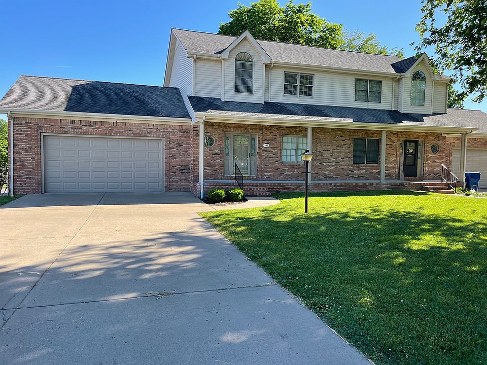 Front of townhome