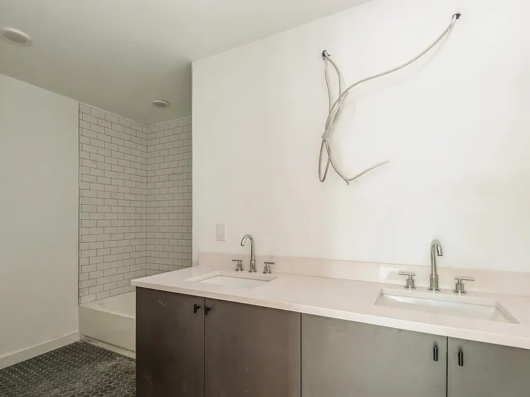 408 Jackson St #202 — Photo 16