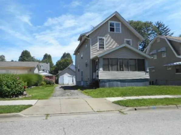 2217 SW 24th St, Akron, OH 44314