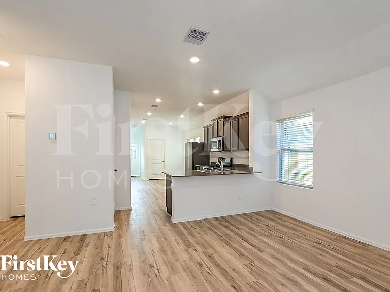18435 Summit Ranch Dr — Photo 3