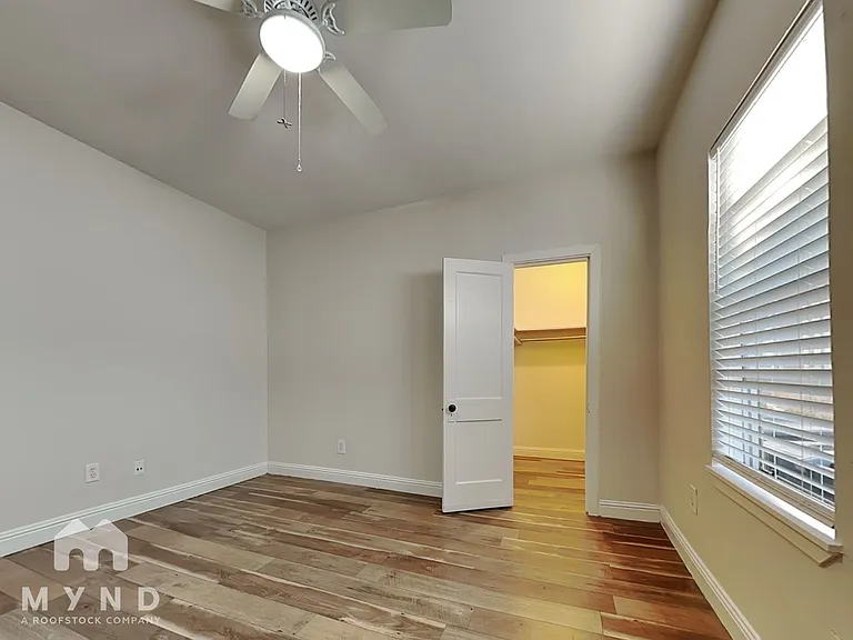 6024 Richmond Ave — Photo 12