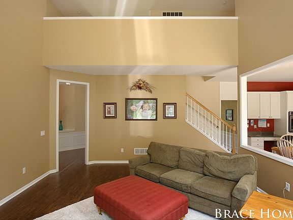 2nd image of 3809 Goodwood Dr SE