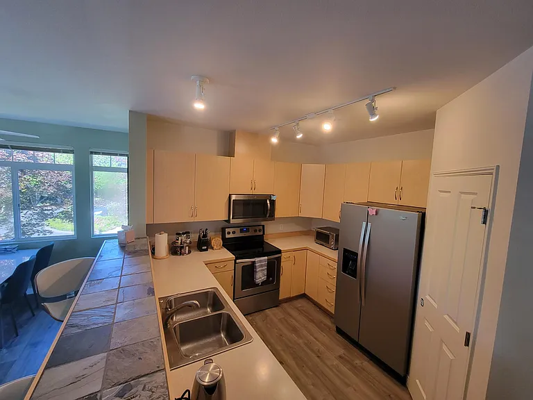 751 241st Ln SE — Photo 4